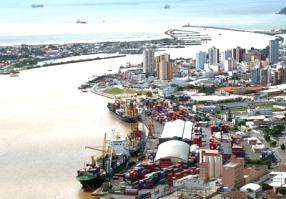 Porto de Itajaí: reconstrução deverá ser concluída até dezembro