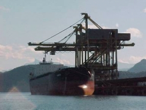 Mais três portos têm dragagens concluídas pelo PND