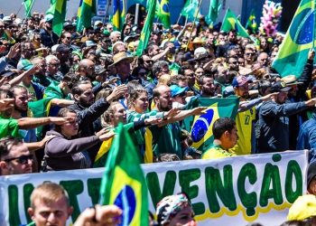 Democracia: artigo 142 é para impedir movimento golpista, não apoiá-lo