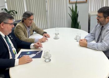 Conttmaf e FNTTAA discutem trabalho marítimo em reunião na SRT