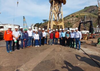 Conttmaf participa de comitiva em visita técnica a estaleiros no Rio