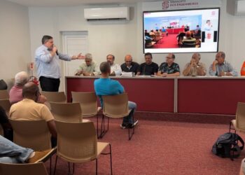 Conttmaf defende Marinha Mercante nacional em seminário sobre retomada da indústria naval no Senge RJ