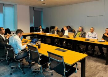 Sindicatos marítimos se reúnem com Petrobras para tratarem do próximo ACT